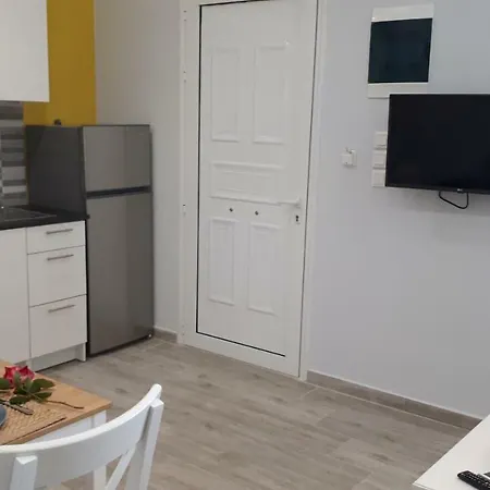 卡里漫尼斯公寓 公寓 Platanidia